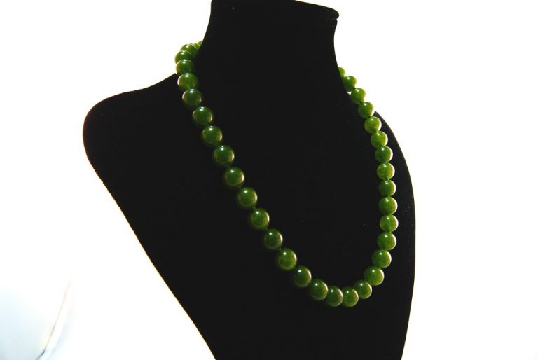 Collar Jade