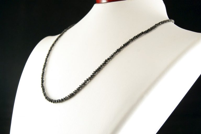 Collar Diamantes Negros