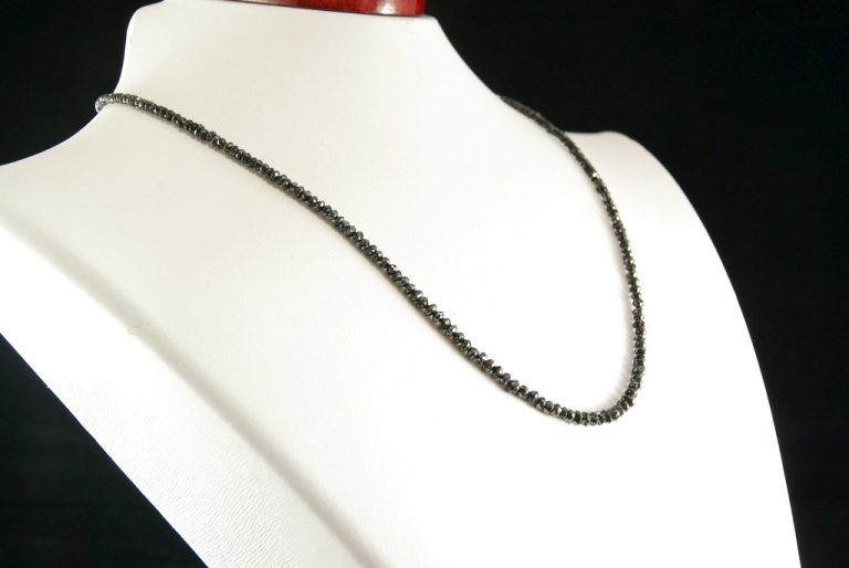 Collar Diamantes Negros