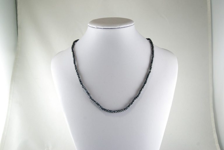 Collar Espinela Gris