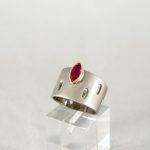 Anillo de Plata con Rubí