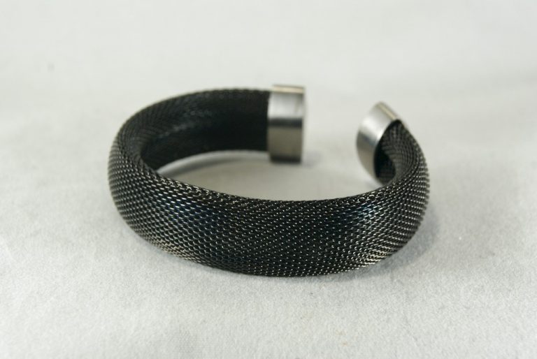 Brazalete de Acero