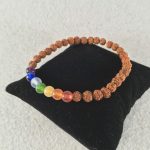 PULSERA MALA SEMILLA DE RUDRAKSHA Y MINERALES SIETE CHAKRAS